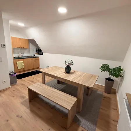 Workhome A2 Zu 6 Appartement *